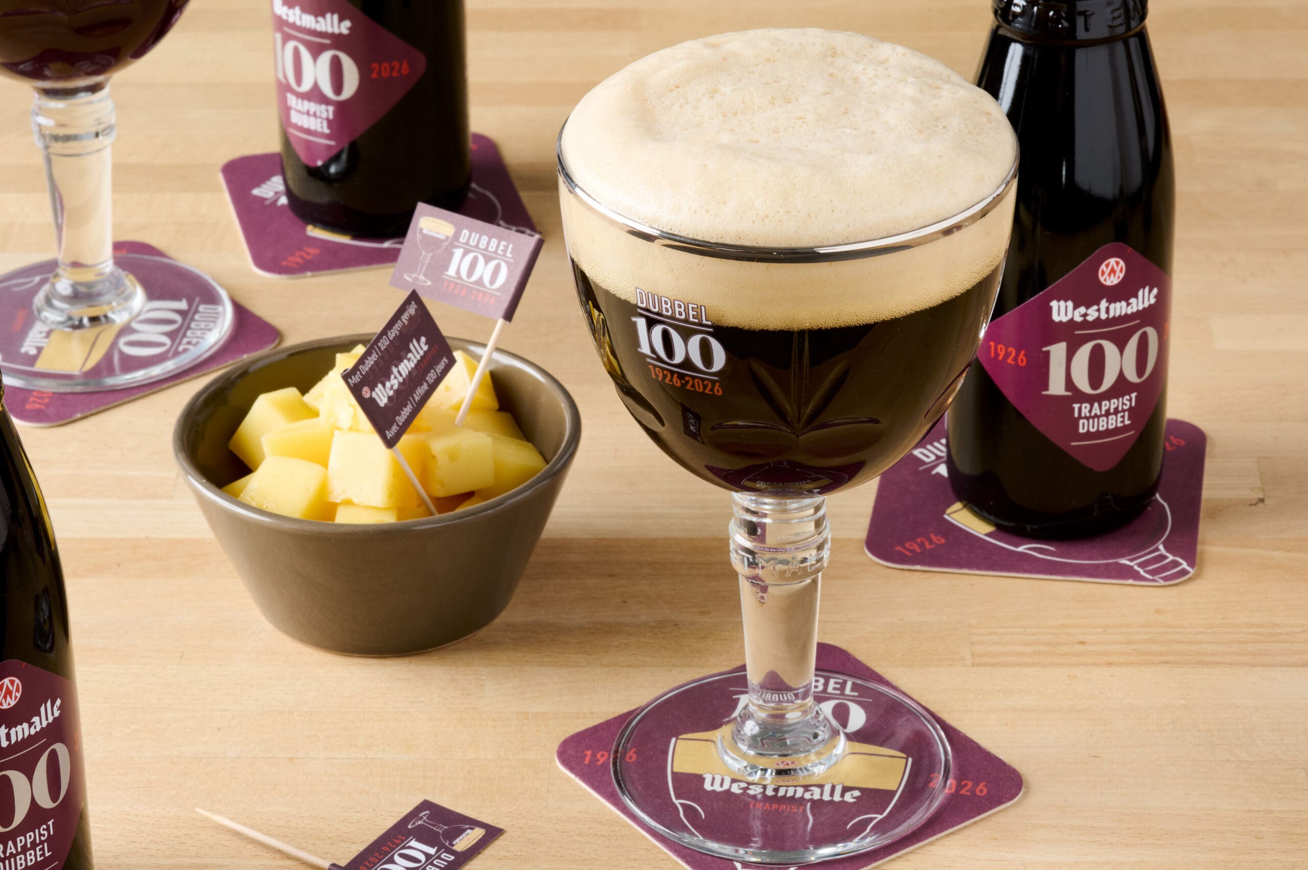 Westmalle Dubbel sklenice kalich 33 cl 100 let